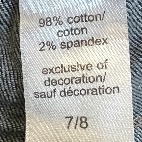 Maurices Distressed Embroidered Jean Shorts Sz. 7/8 - Picture 11 of 11